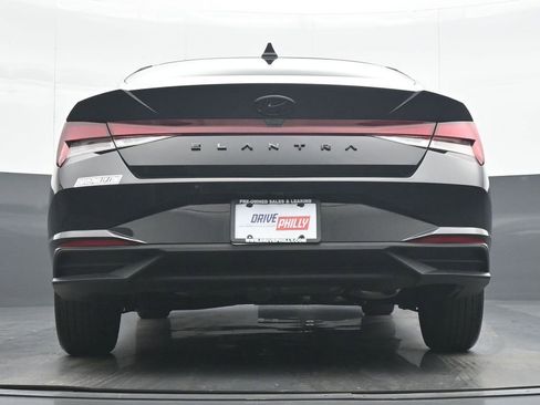 Used 2023 Hyundai Elantra SEL w/ Cargo Package image 29