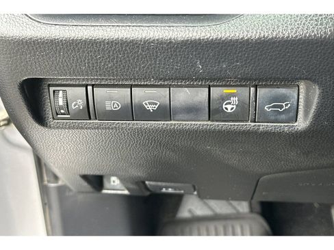 Used 2020 Toyota RAV4 XLE w/ Convenience Package AWD/4WD image 31