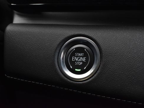 Used 2023 Cadillac Escalade ESV Luxury image 42