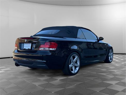 Used 2008 BMW 135i Convertible image 5