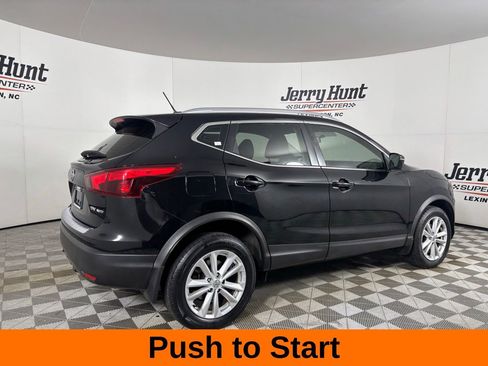 Used 2017 Nissan Rogue Sport SV AWD/4WD image 6