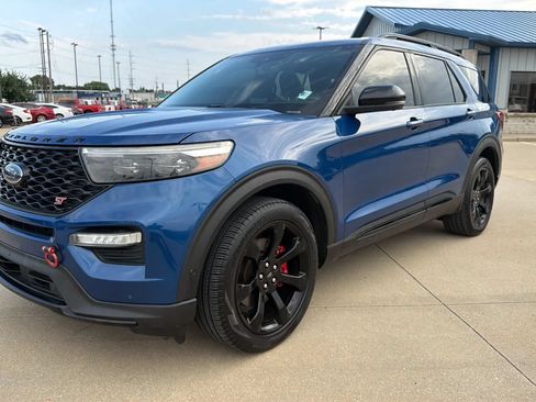 Used 2020 Ford Explorer ST w/ ST Street Pack AWD/4WD image 3