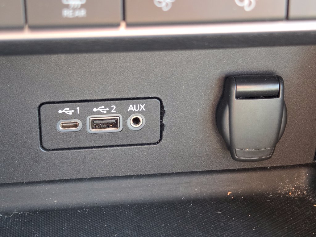 Used 2023 Nissan Sentra SR w/ SR Premium Package FWD image 13