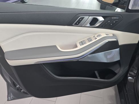 New 2026 BMW ALPINA XB7 image 14