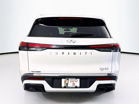 Used 2023 INFINITI QX60 Luxe w/ Performance Audio Package FWD image 8