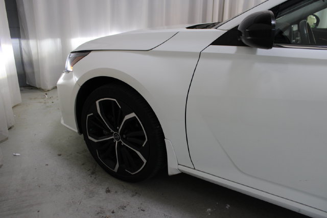 Used 2023 Nissan Altima 2.5 SR AWD/4WD image 28