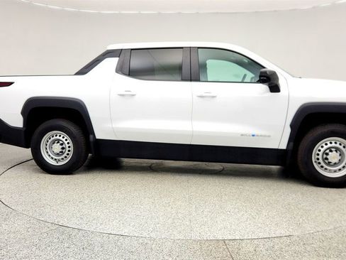 Used 2024 Chevrolet Silverado EV W/T AWD/4WD image 4