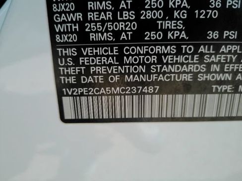 Used 2021 Volkswagen Atlas Cross Sport SE FWD image 52
