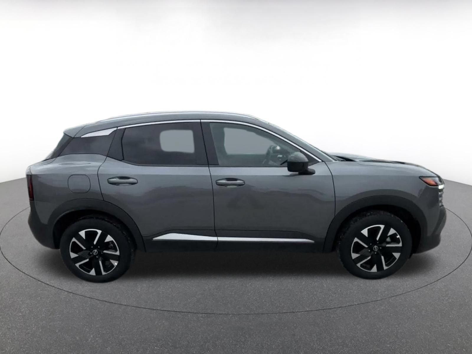 Used 2026 Nissan Kicks SV w/ Cold Weather Package AWD/4WD image 15