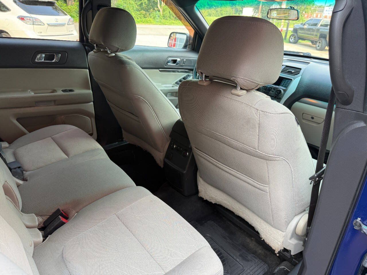 Used 2015 Ford Explorer FWD image 17