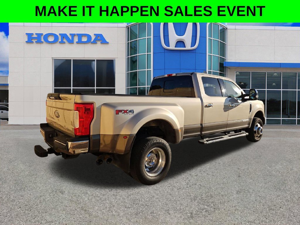 Used 2017 Ford F350 Lariat w/ Chrome Package AWD/4WD image 17