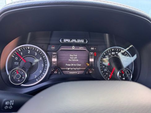 Used 2024 RAM 1500 Laramie image 13