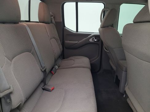 Used 2019 Nissan Frontier SV RWD image 19