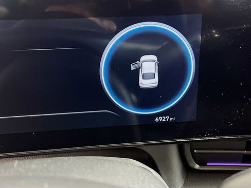 Certified 2025 Hyundai Elantra SEL image 30