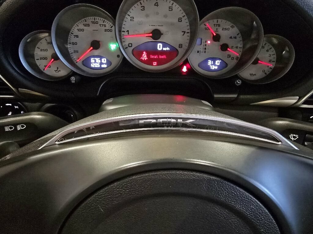 Used 2012 Porsche 911 Cabriolet image 30