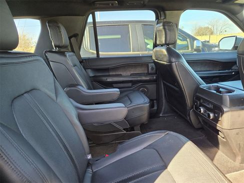 Used 2019 Ford Expedition Limited w/ Equipment Group 301A image 17