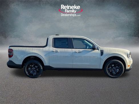 New 2025 Ford Maverick Lariat w/ Black Appearance Package image 4