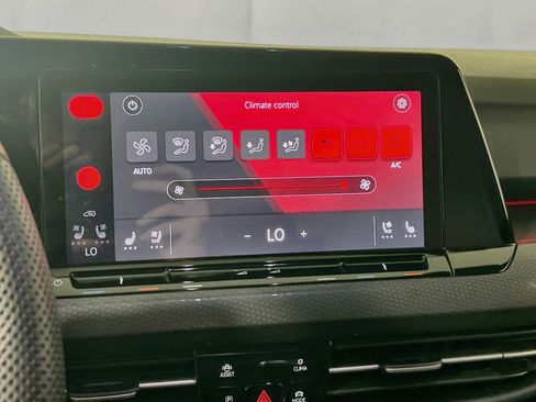 Used 2024 Volkswagen GTI SE FWD image 15