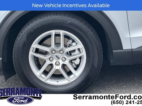 Used 2026 Ford Explorer Active RWD image 28