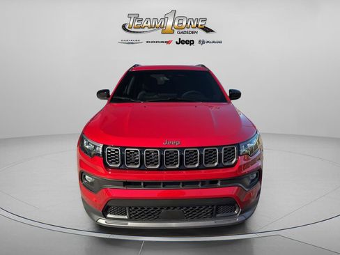 New 2026 Jeep Compass Latitude image 2