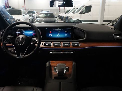 New 2026 Mercedes-Benz GLE 350 4MATIC image 17