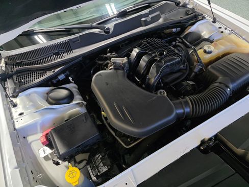 Used 2016 Dodge Challenger SXT Plus image 37