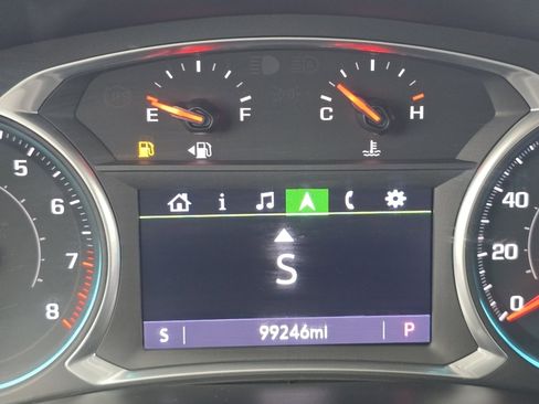 Used 2021 Chevrolet Traverse LT image 26