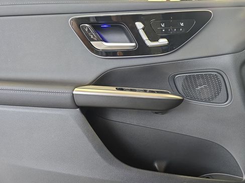 Used 2026 Mercedes-Benz GLC 300 image 29