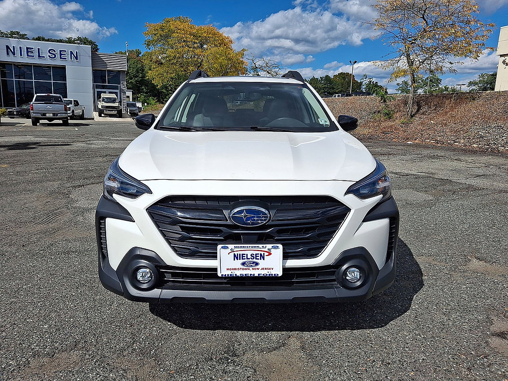 Used 2025 Subaru Outback Onyx Edition AWD/4WD image 3