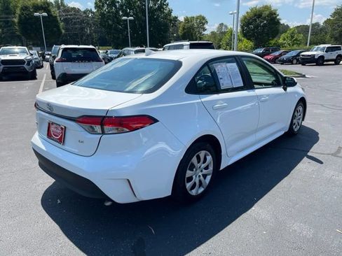 Used 2024 Toyota Corolla LE FWD image 7