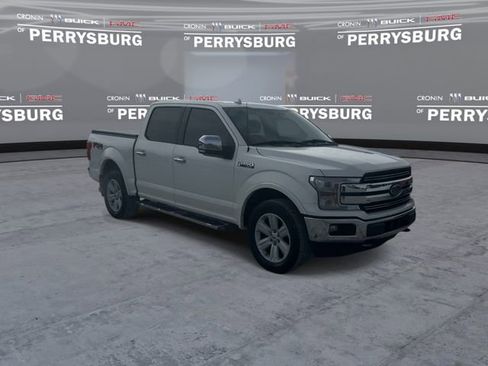 Used 2018 Ford F150 Lariat w/ Equipment Group 502A Luxury AWD/4WD image 2