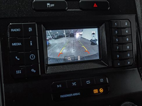 Used 2021 Ford F250 XL w/ Power Equipment Group image 19