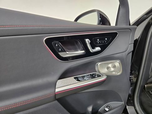 Certified 2025 Mercedes-Benz GLC 43 AMG 4MATIC image 22