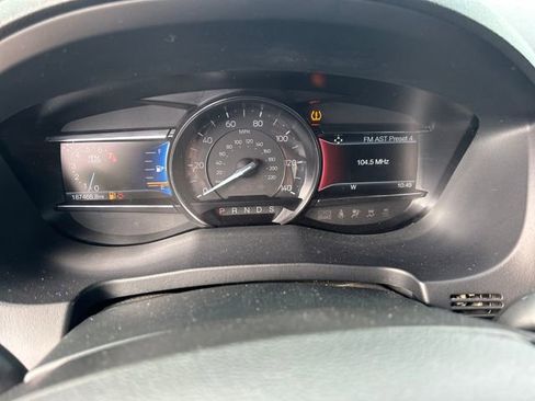 Used 2018 Ford Explorer XLT w/ Equipment Group 202A image 17