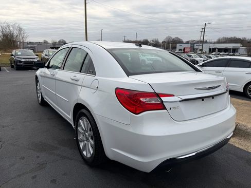 Used 2014 Chrysler 200 Touring image 5