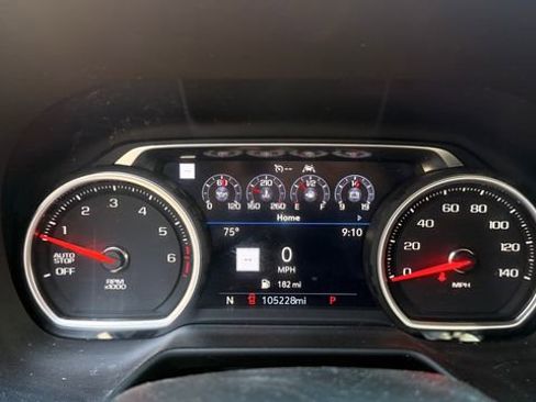 Used 2021 Chevrolet Suburban Premier w/ Premium Package image 14