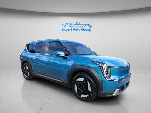 Used 2024 Kia EV9 Wind image 5