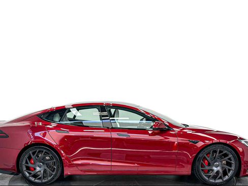 Used 2026 Tesla Model S Plaid AWD/4WD image 2