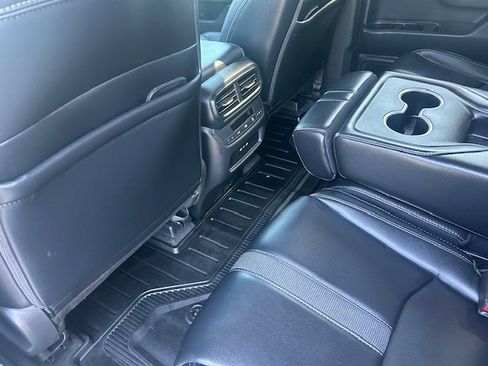 Used 2024 Honda Pilot Touring image 16