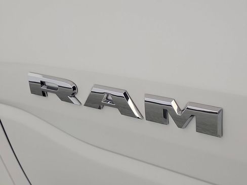 Used 2025 RAM 1500 Limited AWD/4WD image 7