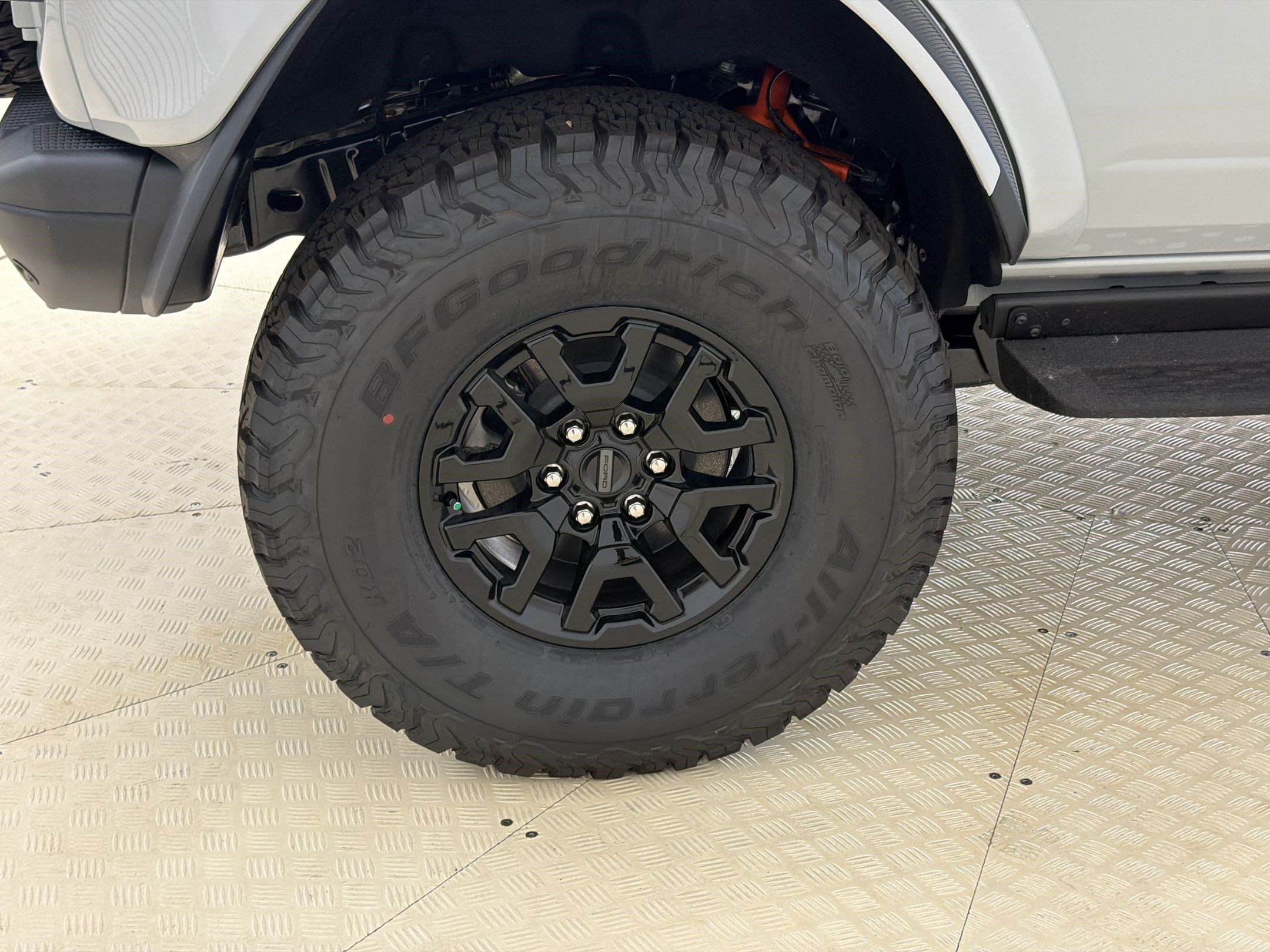 New 2026 Ford Bronco Raptor AWD/4WD image 13