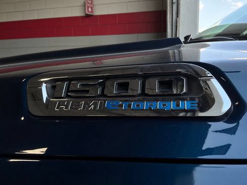 Used 2023 RAM 1500 Lone Star AWD/4WD image 11