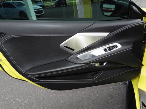 Used 2020 Chevrolet Corvette Stingray Preferred Cpe w/ 2LT Preferred Equipment Group RWD image 27