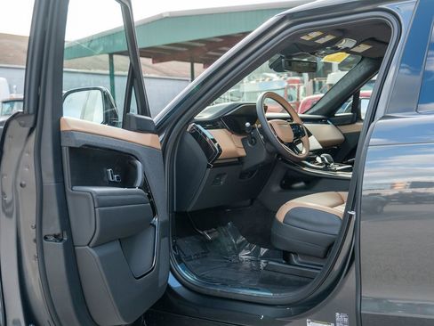 New 2025 Land Rover Range Rover Sport Autobiography image 10