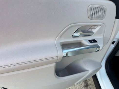 New 2026 Mercedes-Benz GLB 250 4MATIC image 16