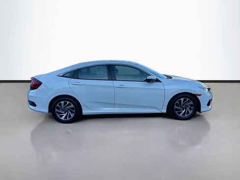 Used 2018 Honda Civic EX image 4