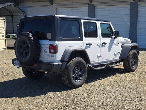 Used 2023 Jeep Wrangler Unlimited AWD/4WD image 5