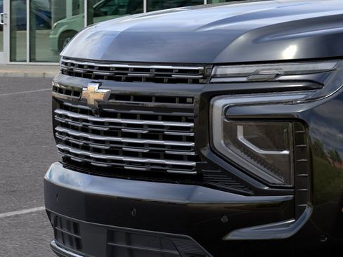 New 2026 Chevrolet Suburban High Country AWD/4WD image 15