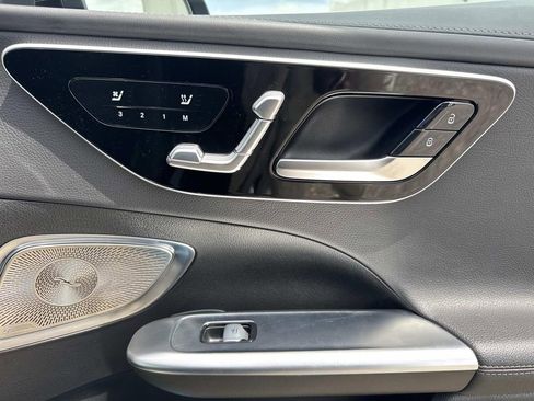Used 2024 Mercedes-Benz C 300 Sedan image 15