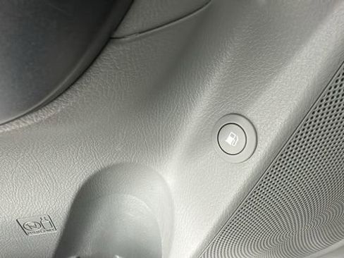 Used 2013 Kia Sorento LX image 21